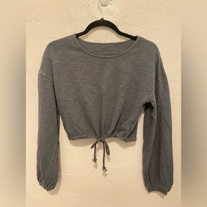 AE long sleeve crop top with cinch waist, grey color